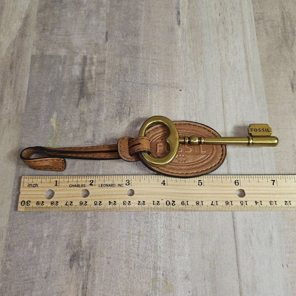Fossil Purse Charm Hang Tag Key Lock Leather - Picture 4 of 4